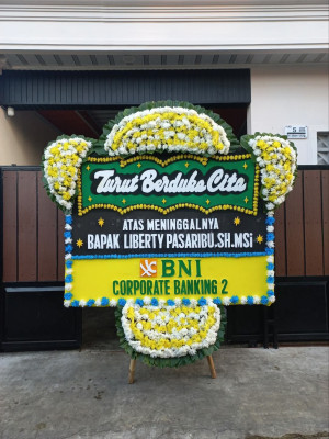 Papan Bunga Duka di Gayam