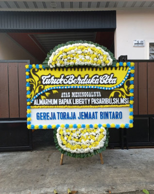 Papan Bunga Duka di Gayam