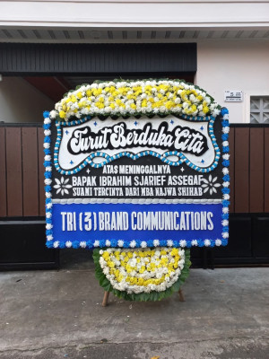 Papan Bunga Duka di Gayam